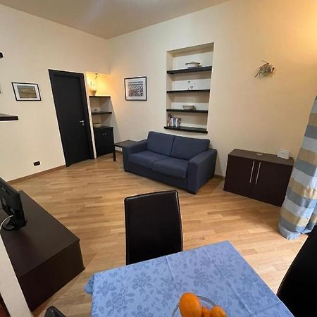 Casa Vacanza Adorno 切法卢 外观 照片