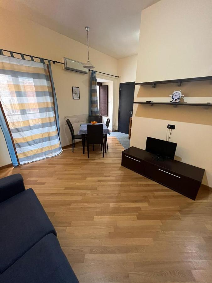 Casa Vacanza Adorno 切法卢 外观 照片