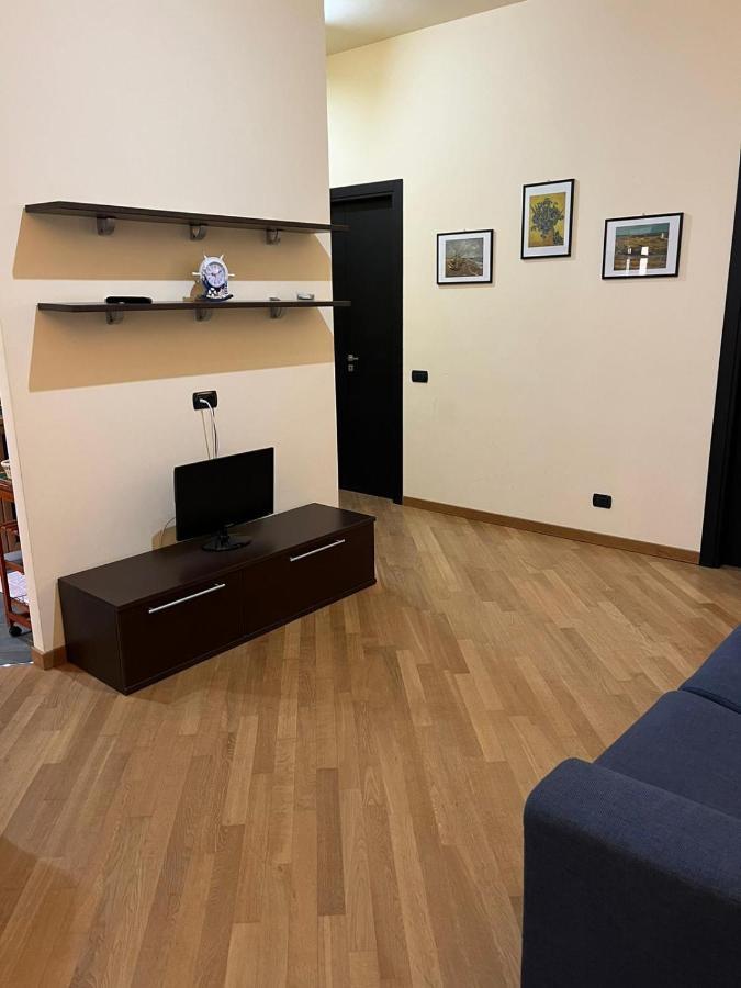 Casa Vacanza Adorno 切法卢 外观 照片